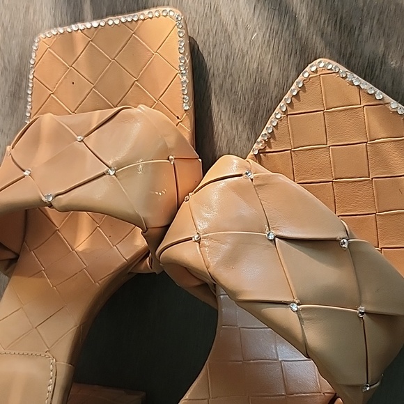 Shoes - Picture 5 of 5